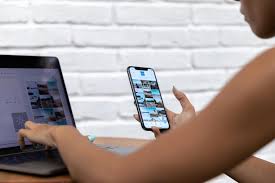 A ideia de ter uma renda extra pelo celular atrai tanta gente.
Mas não é só isso. Tem quem queira guardar dinheiro pra uma viagem, pagar dívidas, conquistar independência financeira ou até mesmo mudar de carreira aos poucos.
